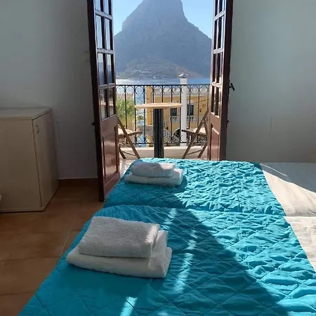 Vouros Palace 3*
