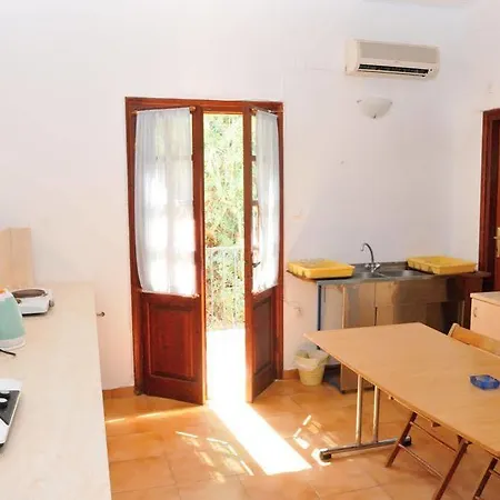 Vouros Palace B&B 마소우리
