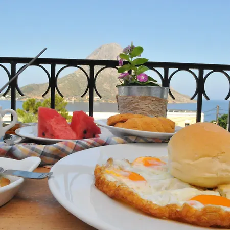 Bed & Breakfast Vouros 3*