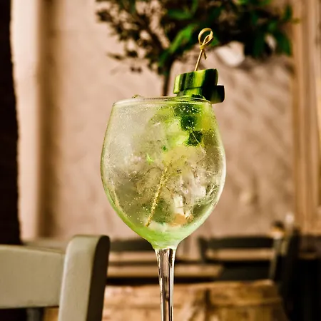 Bed & Breakfast Vouros 3*